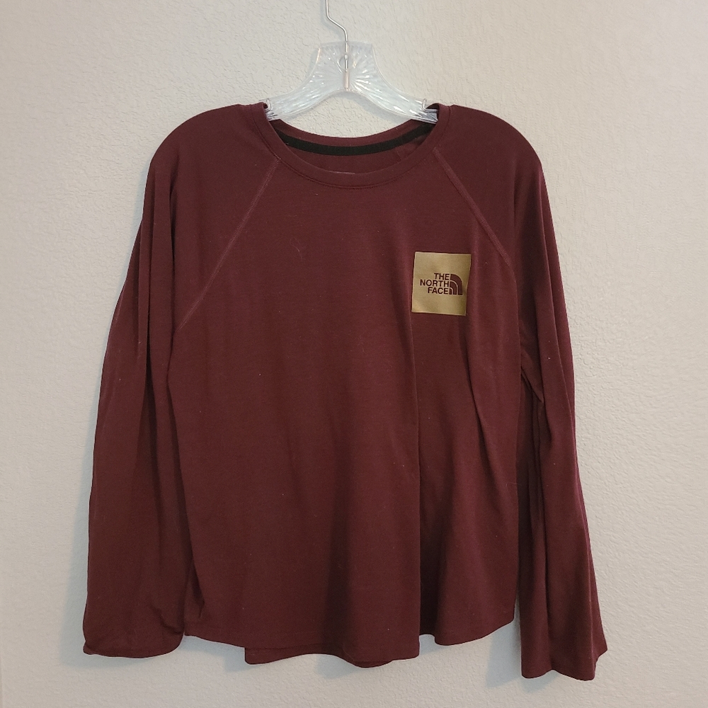 North face long sleeve t-shirt with flared sleeve